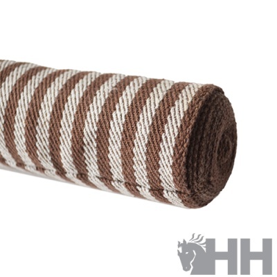 Rolo de tecido riscado castanho e branco com textura trançada