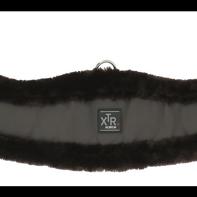 Cinta peitoral de cavalo preta com forro de pele sintética castanha e fivelas metálicas