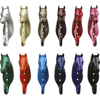 Cabides metálicos em forma de cabeça de cavalo coloridos