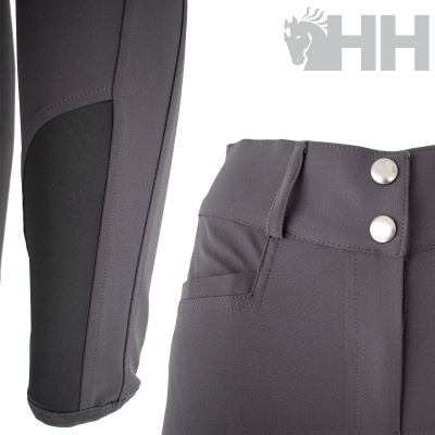 Calças cinza com botões prateados e reforço preto na perna, logótipo HH com cavalo no fundo