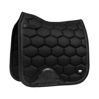 Tapete de sela preto com padrão acolchoado hexagonal