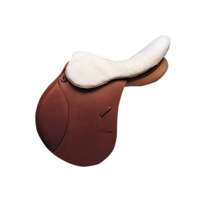 Sela de equitação castanha com cobertura branca macia