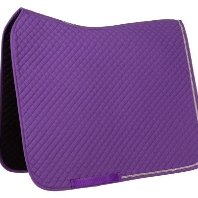 Tapete de sela roxo matelassado com contorno prateado