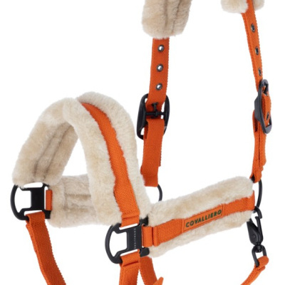Cabresto para cavalo laranja com pelúcia bege e metal preto