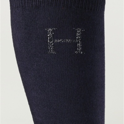 Meia azul escura com letra H bordada em branco