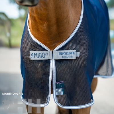 Cobertura para cavalo azul marinho com etiquetas AMIGO HORSEWARE IRELAND