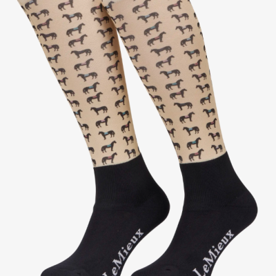 Meias até ao joelho bege com padrão de cavalos e parte inferior preta com texto LeMieux