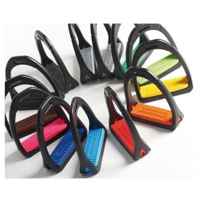 Estribos para equitação com bases coloridas antiderrapantes