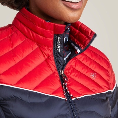 Casaco acolchoado vermelho e azul escuro com fecho e logo Ariat