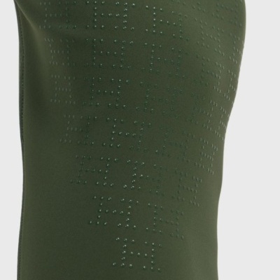 Tecido verde-oliva com padrão texturizado por pequenos relevos circulares