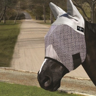 Máscara protetora para cavalo com pelúcia nas orelhas e tecido cinzento quadriculado