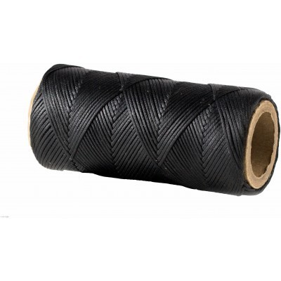 Rolo de fio preto em cartão cilíndrico