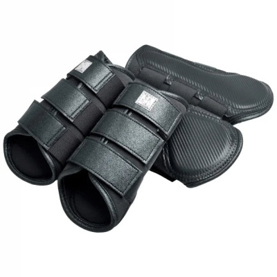 Conjunto de proteção preta para cavalos com velcros e textura tipo carbono