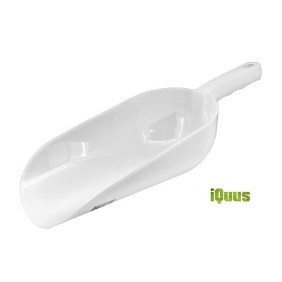 Pá branca de plástico com pega e marca iquus