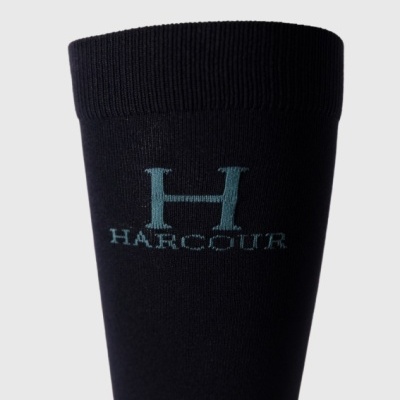Meia preta com texto H HARCOUR azul claro