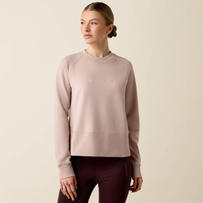 Mulher veste sweatshirt cinzento-pálido com ARIAT bordado e leggings castanhas