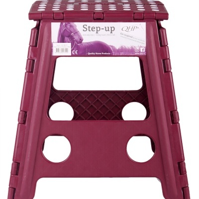 Banco escadote dobrável de plástico vinho com etiqueta Step-up
