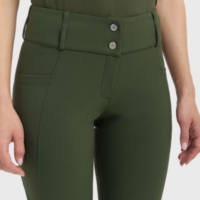 Calças femininas verde-oliva com botões e bolsos