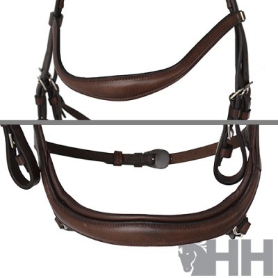 Rédea de couro marrom para equitação com fivela metálica e costuras visíveis