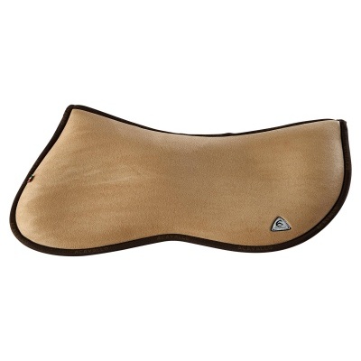 Tapete para sela bege com bordas castanhas e etiqueta preta com logo