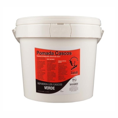 Baldes de plástico branco com etiqueta vermelha e preta contendo pomada para cascos