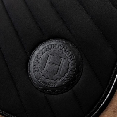 Etiqueta de couro preto HARCOUR num tecido acolchoado preto