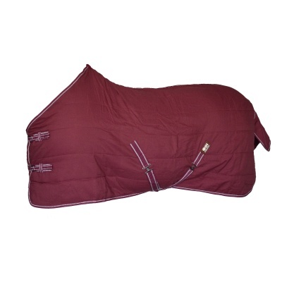 Manta acolchoada bordô para cavalo com fechos de correia e fivelas