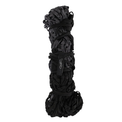 Rede de nylon preta com detalhes brancos e etiqueta QHP