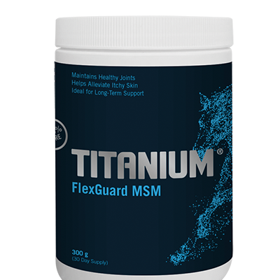 Recipiente branco com rótulo azul escuro Titanium FlexGuard MSM