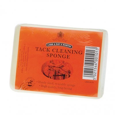 Esponja de limpeza com rótulo laranja Carr & Day & Martin