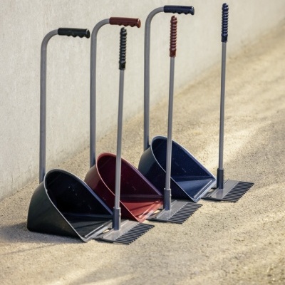 Conjuntos de pá e rastelo com cabos longos e pá de plástico em várias cores