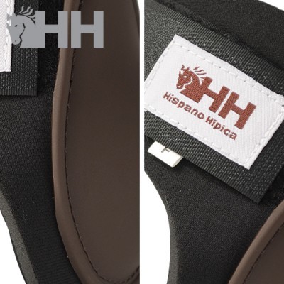 Produto preto e castanho com etiqueta 