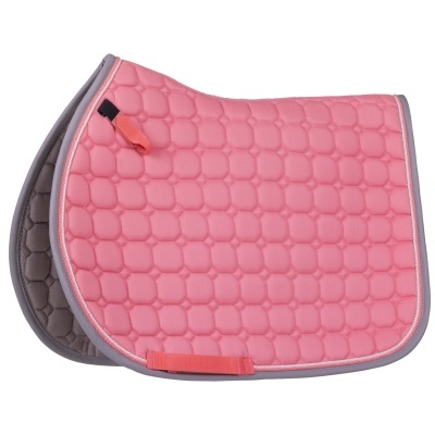 Tapis de selle rose matelassé avec bordure grise