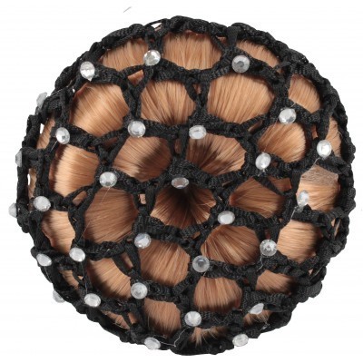 Rete preta de crochê com pedras prateadas e cabelo loiro