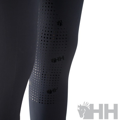 Parte inferior de perna azul escuro com furos e logótipos pretos HH