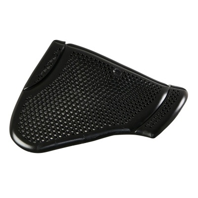 Acessório plástico preto com padrão de furos e formato triangular