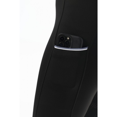 Leggings pretas com bolso lateral e telemóvel