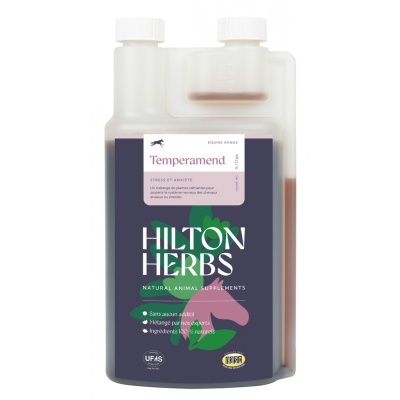 Suplemento líquido para animais com rótulo roxo da marca Hilton Herbs