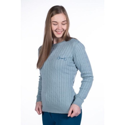 Camisola cinza de malha com padrão de tranças e bordado azul