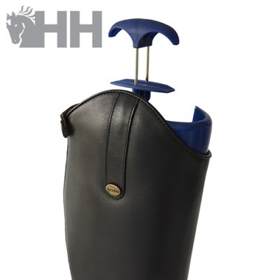 Botas de couro pretas com suporte azul para calçar e logótipo HH