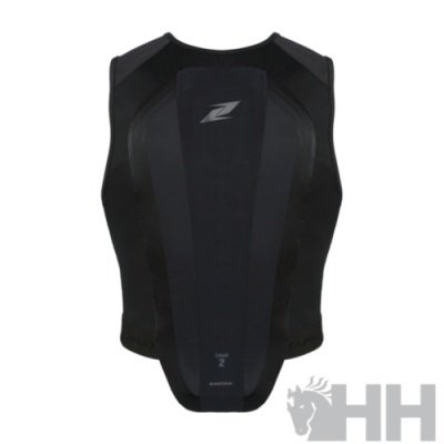 Colete protetor preto com símbolo 'R' e texto 'Level 2 PROTECTION'