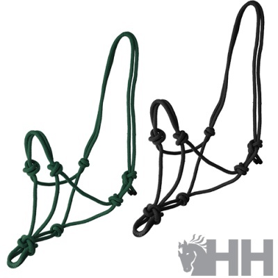 Duas cabrestas em corda verde escura e preta com nós, sobre fundo branco e logótipo HH cinzento
