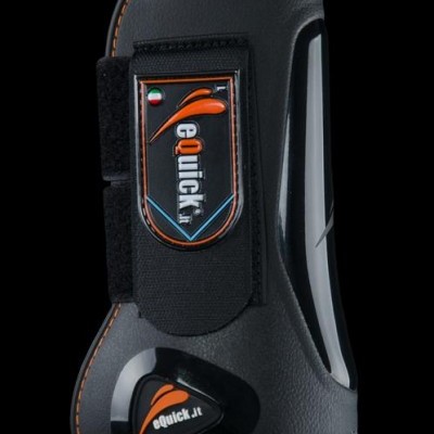 Protetor eQuick Jr preto com detalhes em laranja e velcro