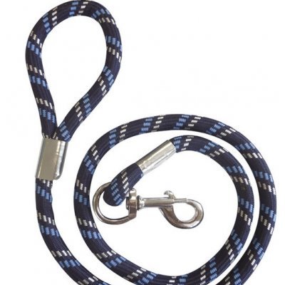 Trela para cão com padrão azul e branco e gancho metálico prateado