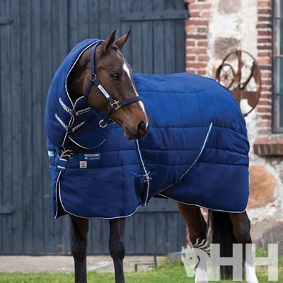 Cobertura para cavalo azul escuro com proteção para o pescoço