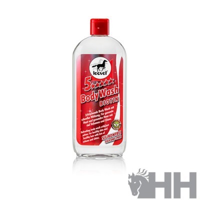 Garrafa transparente com tampa vermelha de body wash Level 5 Biotin com rótulo vermelho