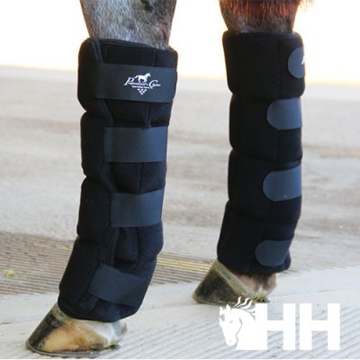 Proteções pretas em tecido acolchoado para pernas de cavalo com tiras de velcro