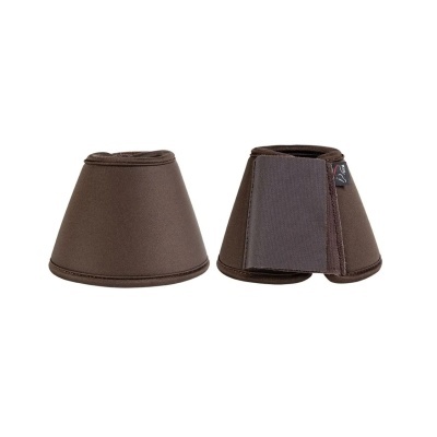 Dois protetores de linha castanhos para cascos de cavalo em fundo branco