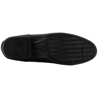 Sola preta de sapato com detalhes em relevo e texto AQUATALIA