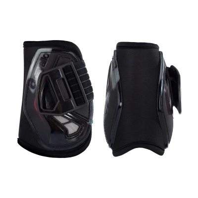 Proteções pretas para joelho com superfícies rígidas e fecho ajustável